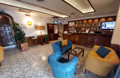 Monte Chiaro Hotel | Hotel Mega Mare