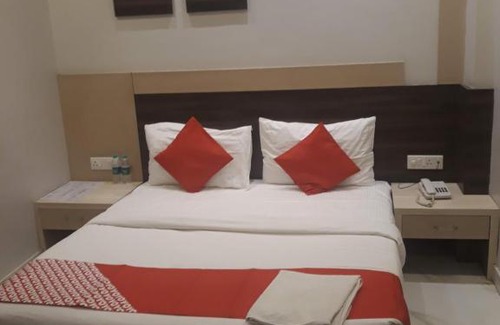 Charbagh Hotel | Hotel MEGHA INN