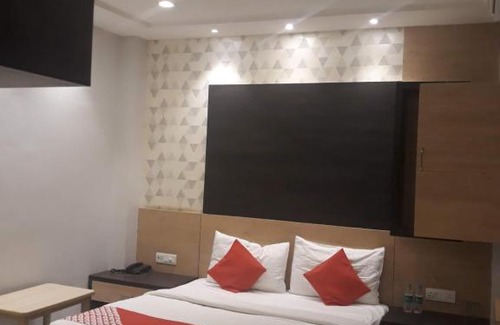 Charbagh Hotel | Hotel MEGHA INN