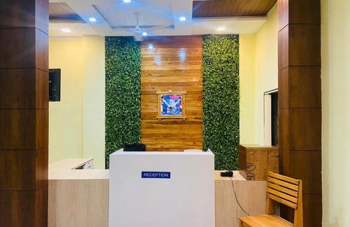 Jejuri Hotel | Hotel Meghmalhar Lodging
