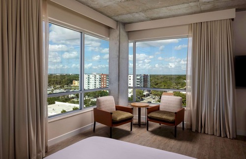 Historic Downtown Melbourne Hotel | Hotel Melby Downtown Melbourne, Tapestry Collection by Hilton