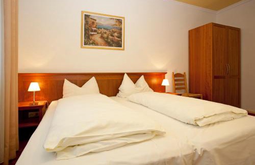 Wuerselen Hotel | Hotel Mennicken