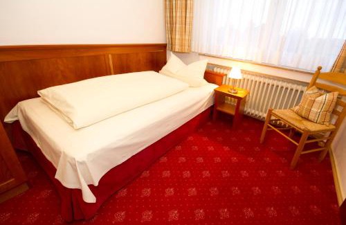 Wuerselen Hotel | Hotel Mennicken