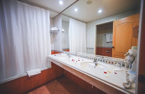 Meknes Hotel | Hotel Menzeh Dalia
