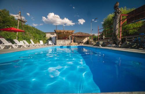 Ambrolauri Hotel | Hotel Metekhara
