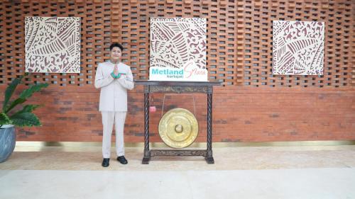 Rendeh Hotel | Hotel Metland Smara Kertajati