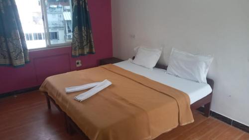 Lake Swaroop Sagar Hotel | Hotel Mewar Darshan