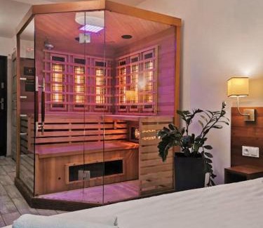 Lapalice Hotel | Hotel Miłosz Restauracja, Basen dla dzieci, Sala Zabaw, Siłownia