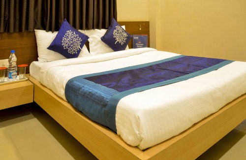 Trimbak Hotel | Hotel Midtown Inn
