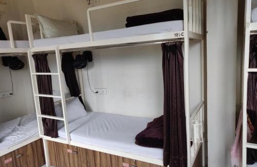 Sarkhej Hotel | Hotel Milan