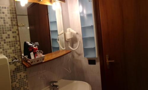 San Giovanni Lupatoto Hotel | Hotel Milano San Giovanni Lupatoto