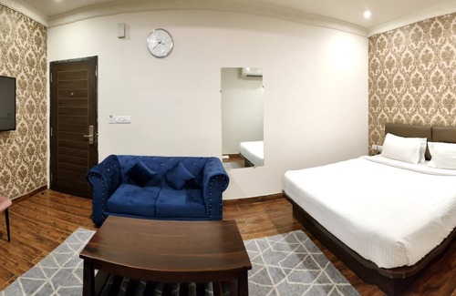 Sultanpur Hotel | Hotel Minitel Inn