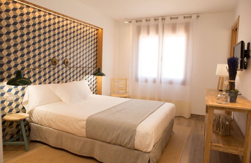 Horta de Sant Joan Hotel | Hotel Miralles