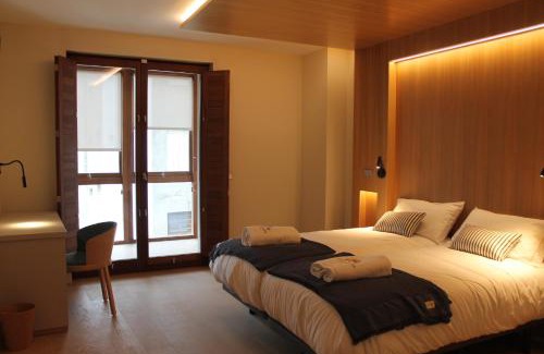 Arborbuena Hotel | Hotel Miralrio Cacabelos