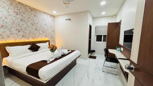 Shamshabad Hotel | Hotel Mithra Grand