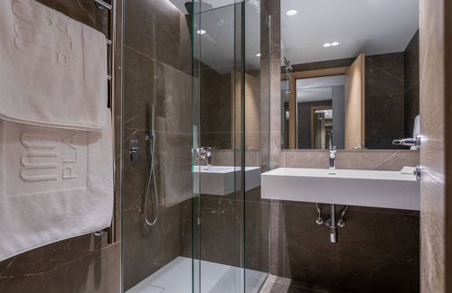 Dorcol Hotel | Hotel Mona Plaza