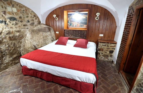 Almendral Hotel | Hotel Monasterio Rocamador