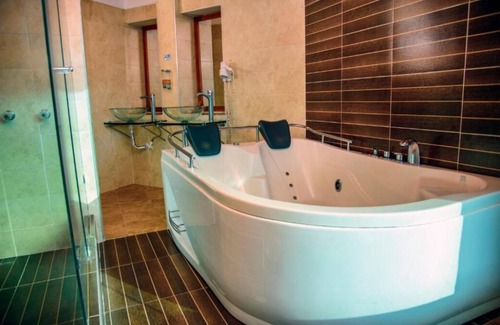 Pinchote Hotel | HOTEL MONCHUELO SPA
