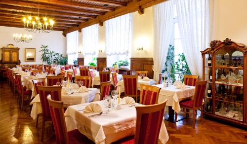 Vipiteno Historic Center Hotel | Hotel Mondschein