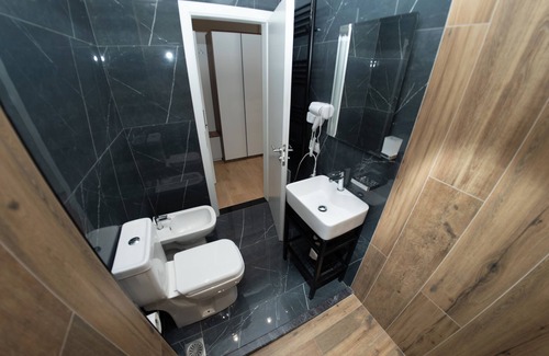 Peshkopi Hotel | Hotel Monopol
