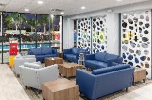 Florida Center Hotel | Hotel Monreale Express International Drive Orlando