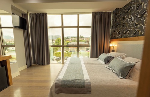Torrelavega Hotel | Hotel Montedobra