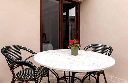 L'Avella Hotel | Hotel Montrubí 1771 - Slow Winery Hotel - Adults only