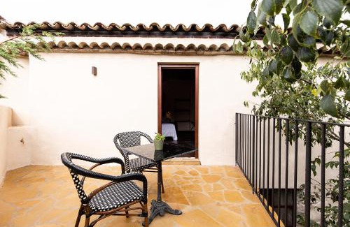 L'Avella Hotel | Hotel Montrubí 1771 - Slow Winery Hotel - Adults only