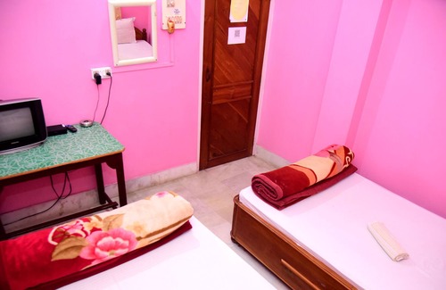 Goalpara Bed & Breakfast | Hotel Moon Moon