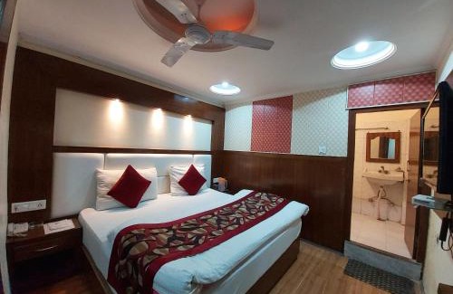 Mallital Hotel | Hotel Moon Nainital - A Luxury Collection - Parking and Lift Facilities - Best Selling