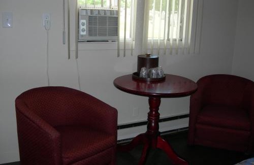 St-Augustin-de-Woburn Hotel | Hotel Motel Arnold