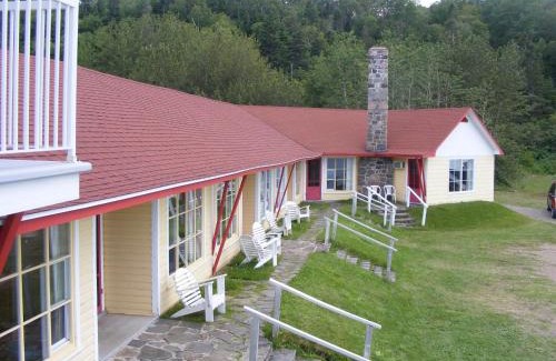 Riviere la Madeleine Hotel | Hotel Motel Bon Accueil