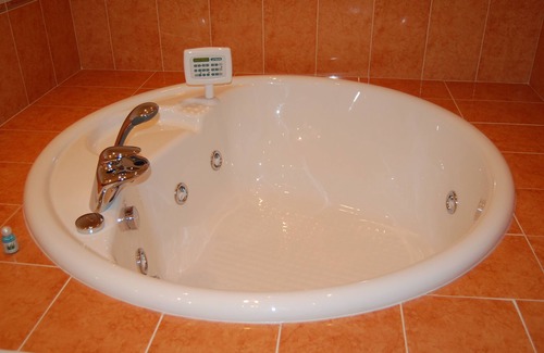Calcinate Hotel | Hotel Motel Gold