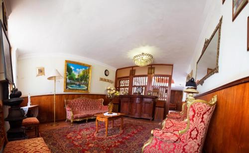 Concepcion Hotel | Hotel Museo Casona Ugarte Leon