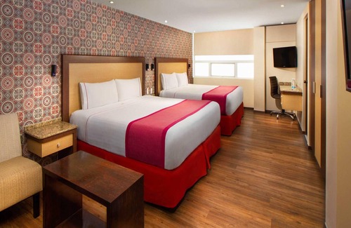 Downtown Mexico City Hotel | Hotel MX garibaldi CDMX, Trademark Collection by Wyndham