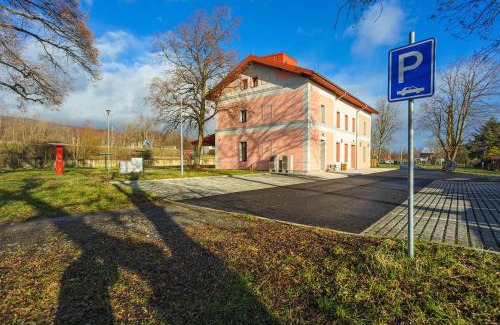 Horni Jiretin Hotel | Hotel Nádraží