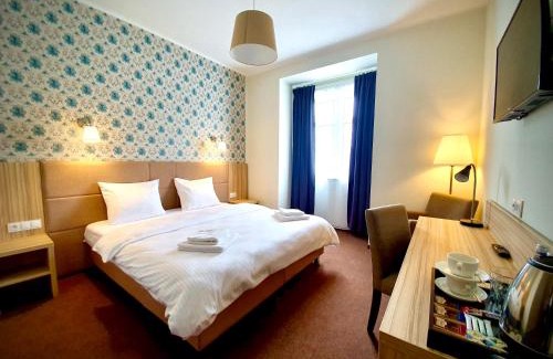 Nowa Sol Hotel | Hotel Nadodrzański Dwór - Nowa Sól