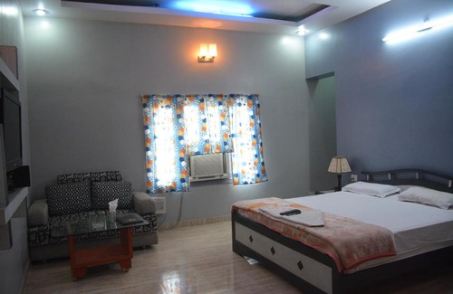 Laheriasarai Hotel | Hotel Naveen Residency