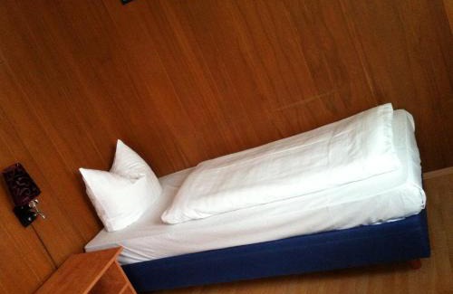 Roesrath Hotel | Hotel Neo Cologne Bonn Airport