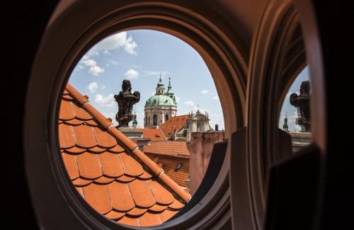 Hradcany Hotel | Hotel Nerudova 211