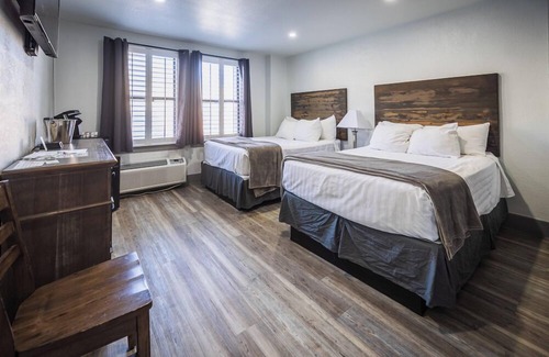 Ely Hotel | Hotel Nevada