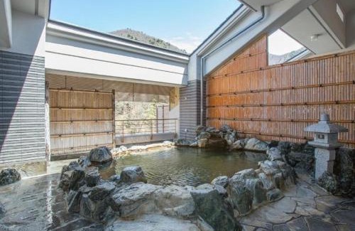 Shiobara Hotel | Hotel New Momiji