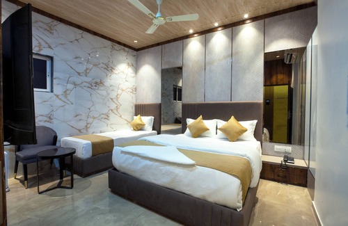 Goregaon West Hotel | Hotel Nexus Inn