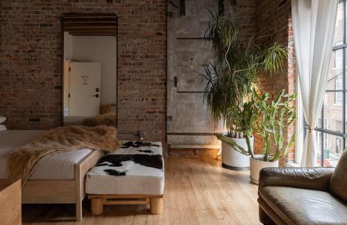 Crossroads Arts District Hotel | Hotel No-Vacancy