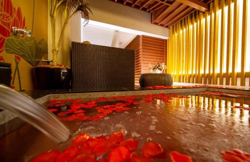 Nada Ward Hotel | HOTEL Noblesse