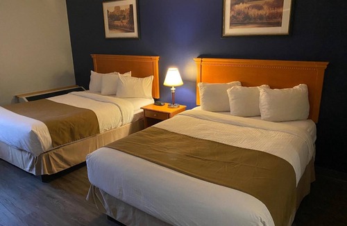 Slave Lake Hotel | Hotel Northern Star