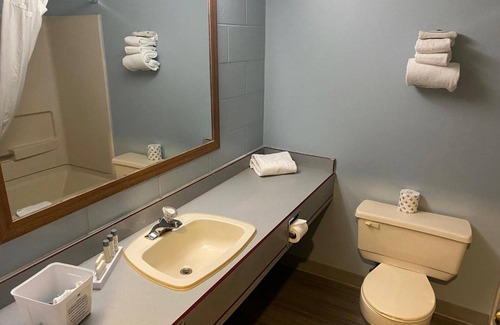 Slave Lake Hotel | Hotel Northern Star