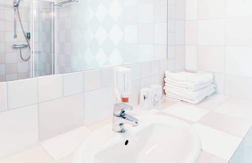 Kuressaare Hotel | Hotel NOSPA