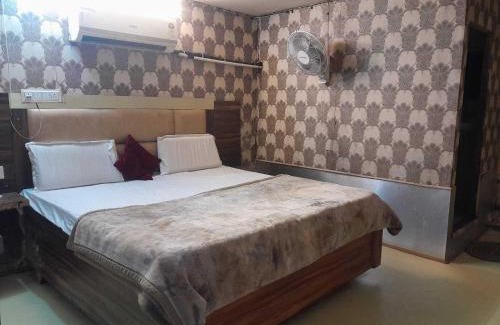Muzaffarnagar Hotel | Hotel O Amantran View
