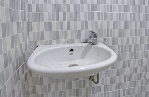 Kecamatan Pringgarata Hotel | Hotel O Archi Homestay